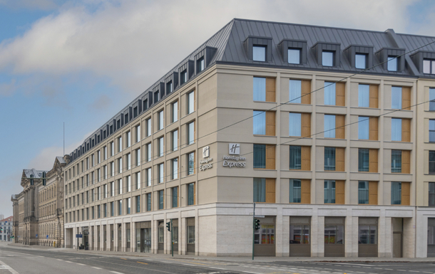 Außenansicht des Holiday Inn Express & Suites Potsdam