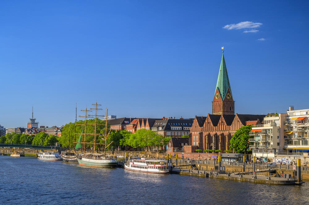 Stadtbild von Bremen an einem sonnigen Sommertag